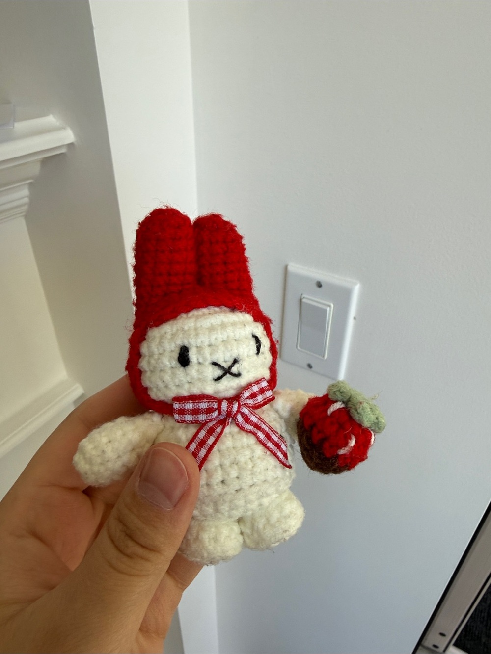 Crochet Miffy holding chocolate dipped strawberry 🐰🎀🍓🍫 - Picture 3 of 3